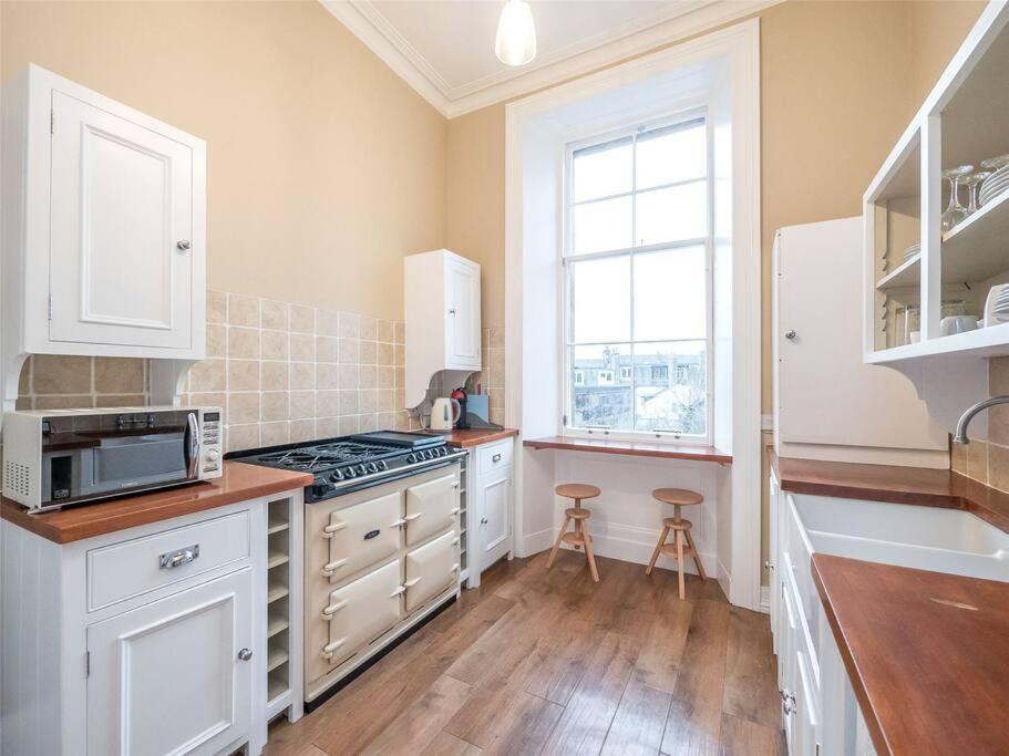 Beautiful & Bright 2 Bed Flat Murrayfield Edinburgh Luaran gambar