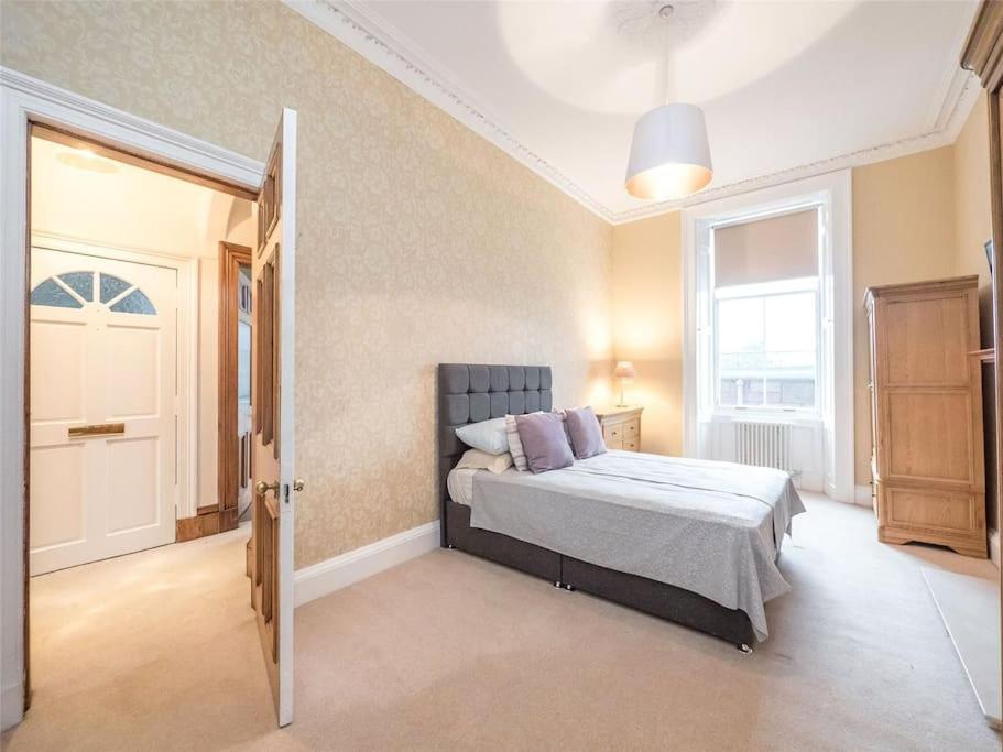 Beautiful & Bright 2 Bed Flat Murrayfield Edinburgh Luaran gambar